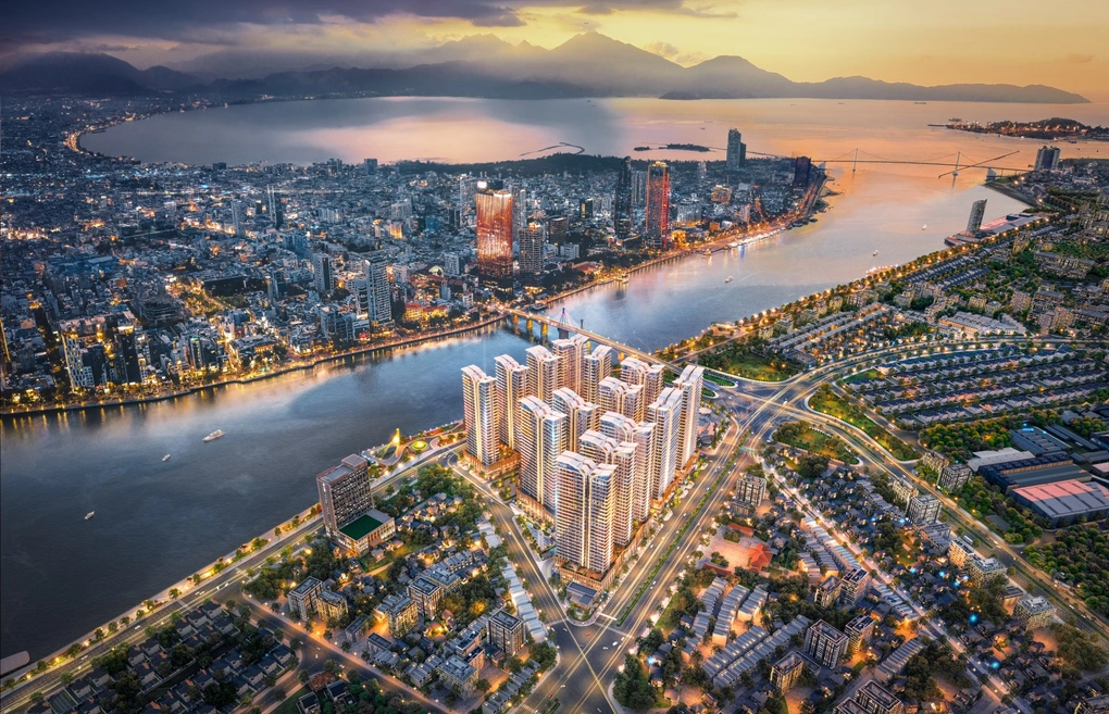 Capital Square nằm trên trục đường Trần Hưng Đạo, tâm điểm khu cảnh quan bờ đông sông Hàn