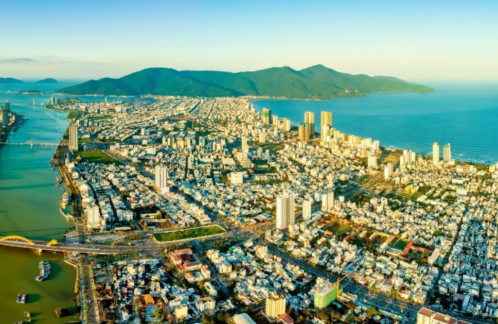 Lô đất A20 nằm trên trục Võ Văn Kiệt ngay sát cầu Rồng